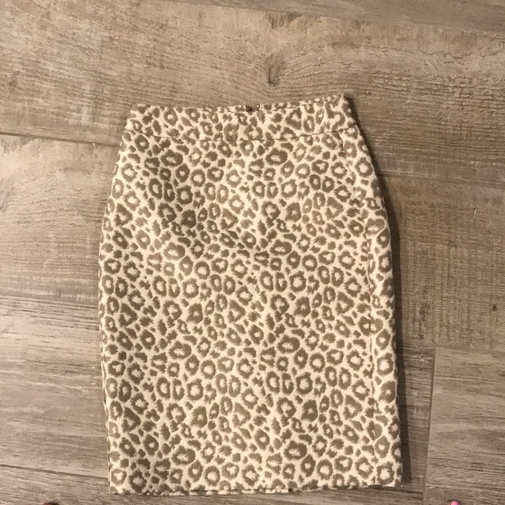 Banana republic animal print skirt